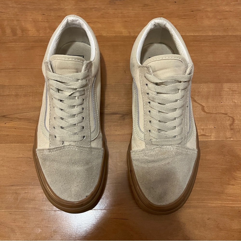 Vans Skate Low in cream color with gum outsole
